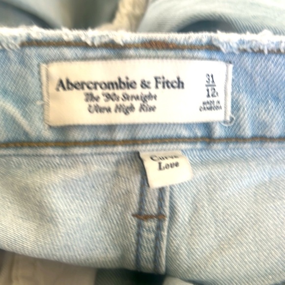 Abercrombie & Fitch 👖the 90s straight ultra high-rise Light Blue 👖Jeans - Picture 2 of 6